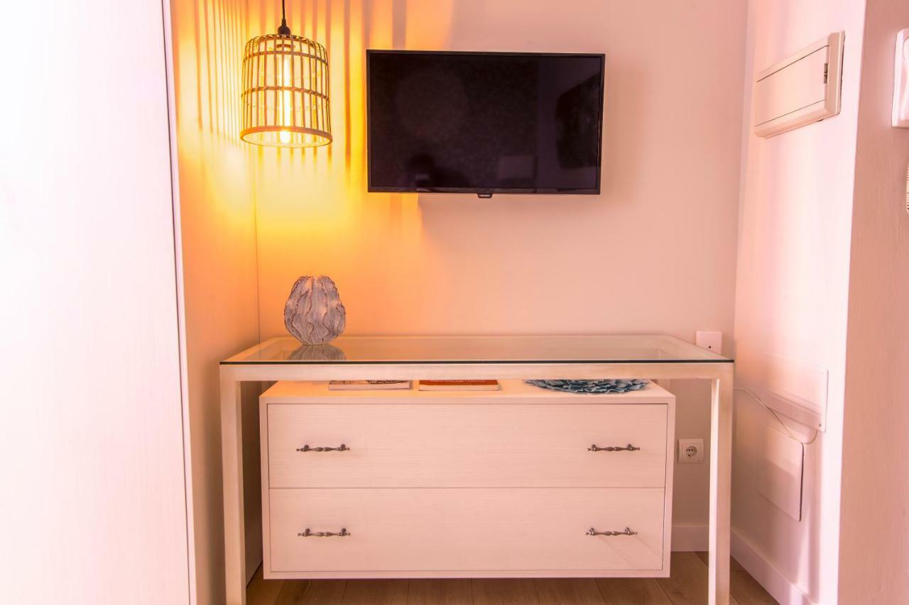 Apartamento Malaga Beach Ngoại thất bức ảnh