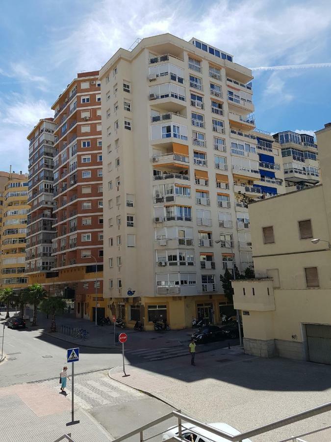 Apartamento Malaga Beach Ngoại thất bức ảnh